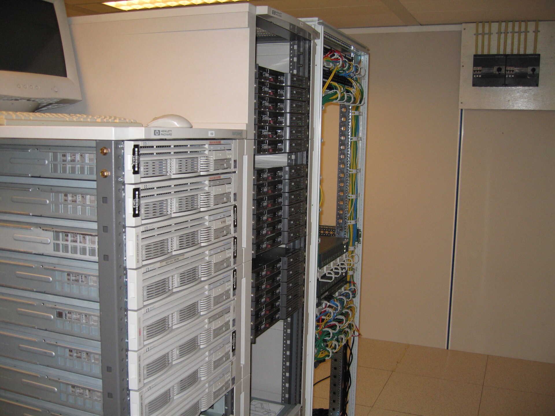 Dental and medical office IT buildout: office 018
